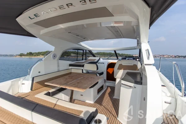 Leader 36 - Yacht Charter Sailica