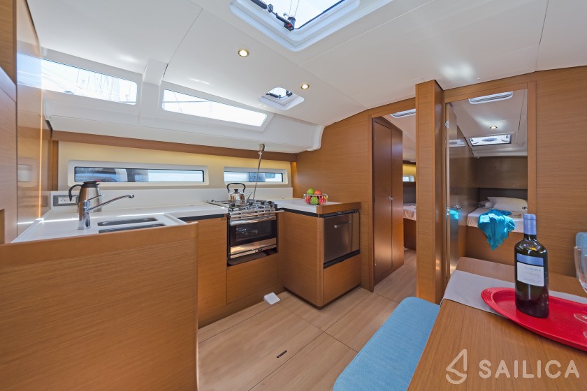 Sun Odyssey 490 - Yacht Charter Sailica