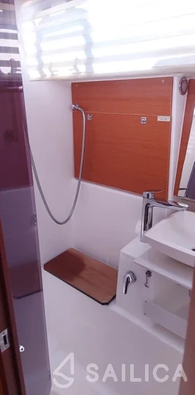 Dufour 430 Grand Large - Yacht Charter Sailica