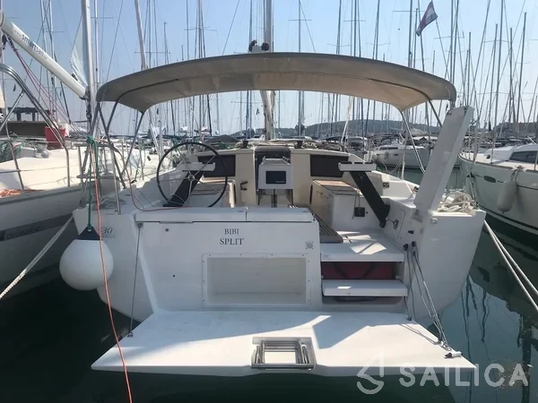 Dufour 430 Grand Large - Yacht Charter Sailica