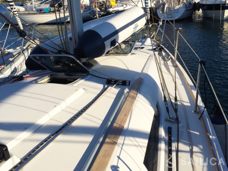 Sun Odyssey 36i - Yacht Charter Sailica