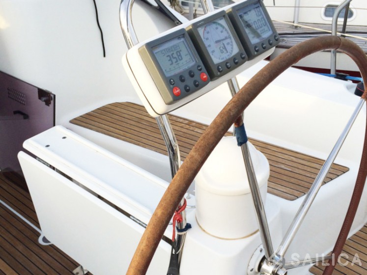 Sun Odyssey 36i - Yacht Charter Sailica