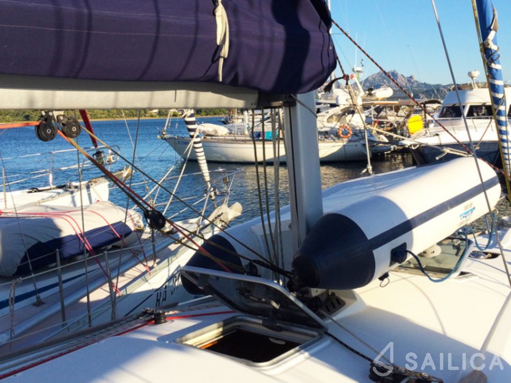 Sun Odyssey 36i - Yacht Charter Sailica