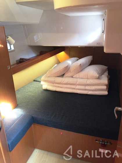 Bavaria 46 Cruiser - Yacht Charter Sailica