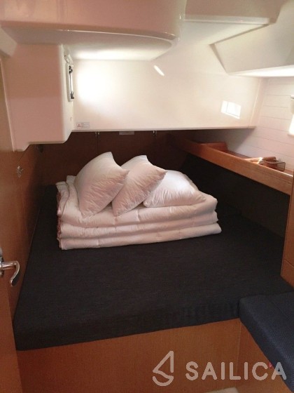 Bavaria 46 Cruiser - Yacht Charter Sailica