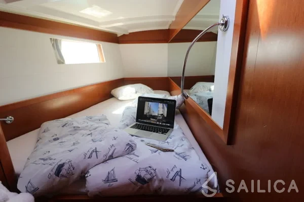 Oceanis 48 - Yacht Charter Sailica