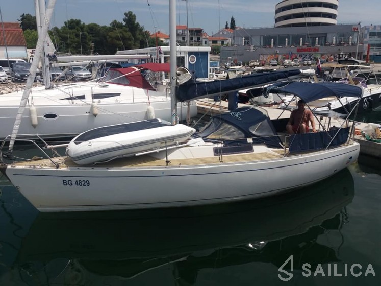 Elan Express - Yacht Charter Sailica