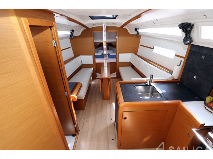 Sun Odyssey 349 - Yacht Charter Sailica