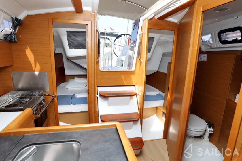 Sun Odyssey 349 - Yacht Charter Sailica