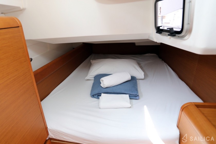 Sun Odyssey 349 - Yacht Charter Sailica