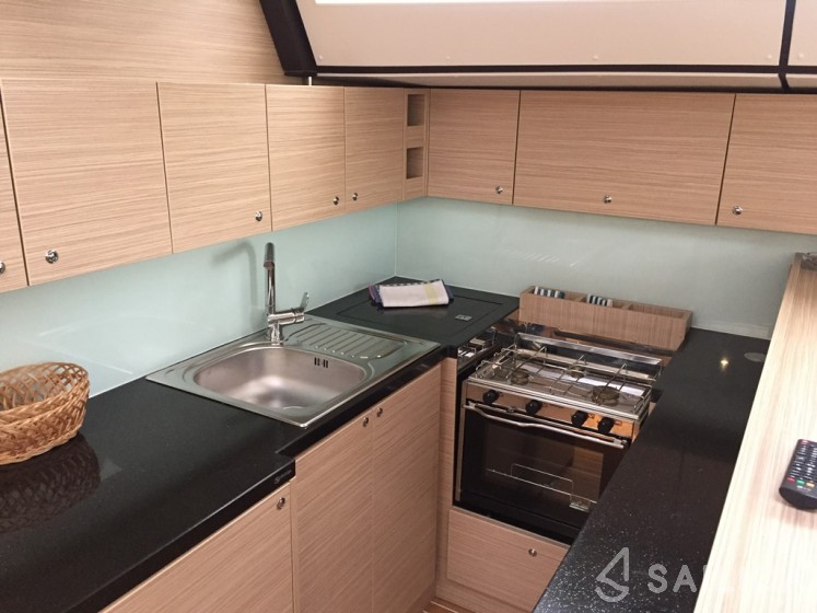 D&D Kufner 54 - Yacht Charter Sailica