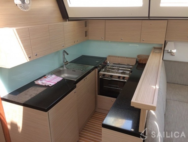 D&D Kufner 54 - Yacht Charter Sailica
