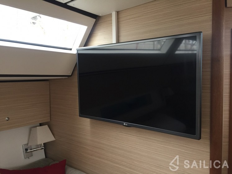 D&D Kufner 54 - Yacht Charter Sailica