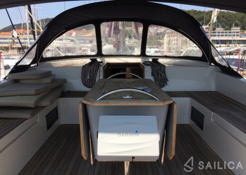 D&D Kufner 54 - Yacht Charter Sailica