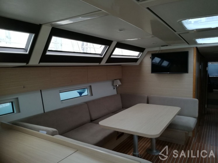 D&D Kufner 54 - Yacht Charter Sailica