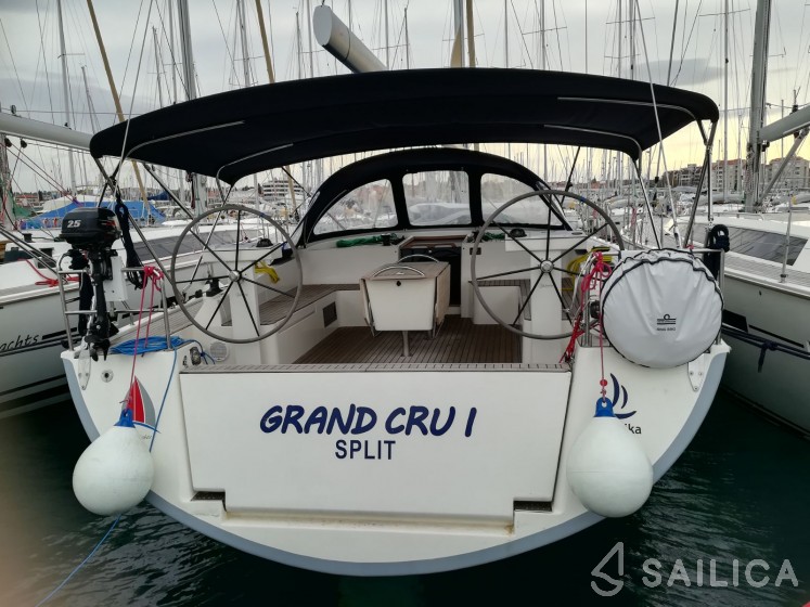 D&D Kufner 54 - Yacht Charter Sailica