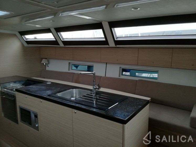 D&D Kufner 54 - Yacht Charter Sailica