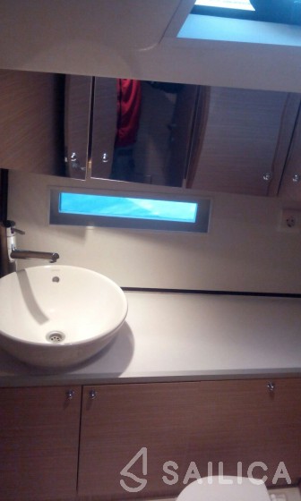 D&D Kufner 54 - Yacht Charter Sailica