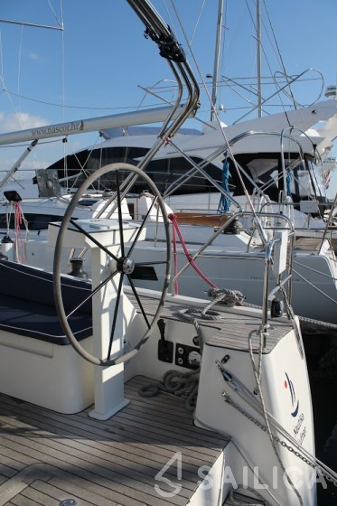 D&D Kufner 54 - Yacht Charter Sailica