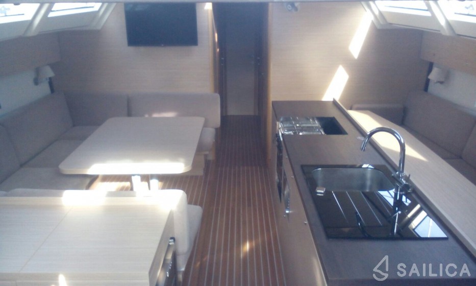 D&D Kufner 54 - Yacht Charter Sailica