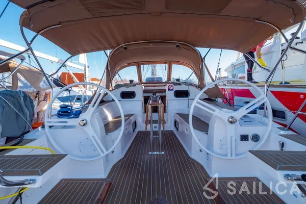 Elan 40 Impression - Yacht Charter Sailica