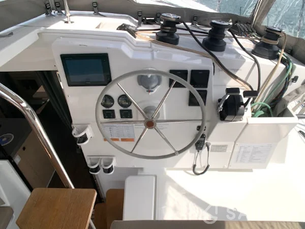 Lucia 40 - Yacht Charter Sailica