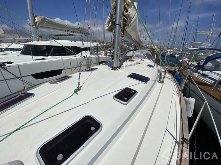 Bavaria 51 Cruiser - Yacht Charter Sailica