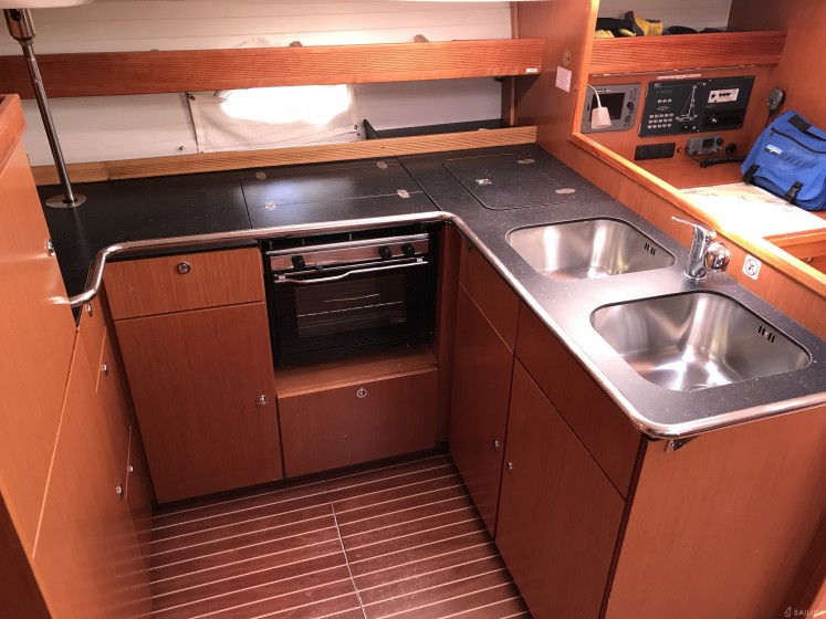 Bavaria 51 Cruiser - Yacht Charter Sailica