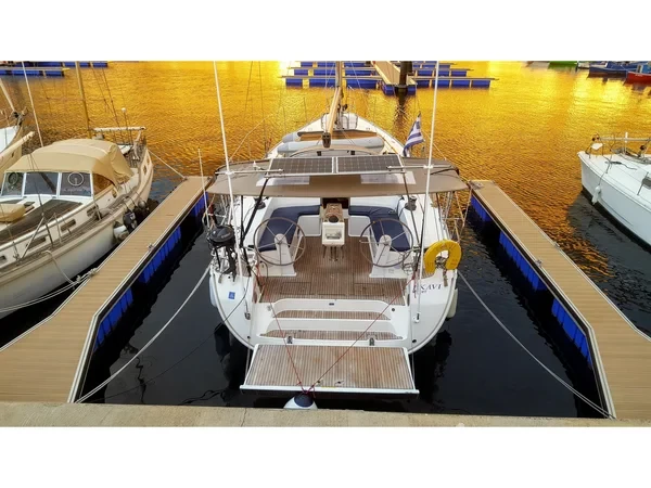 Bavaria 51 Cruiser - Yacht Charter Sailica