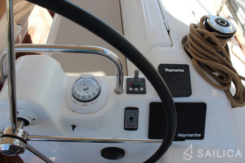 Dufour 412 GL - Yacht Charter Sailica
