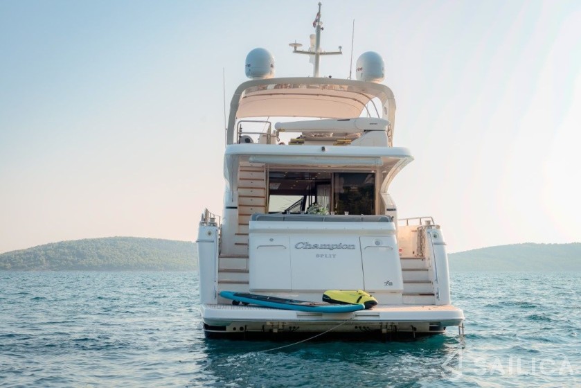 Princess 72 Fly - Yacht Charter Sailica