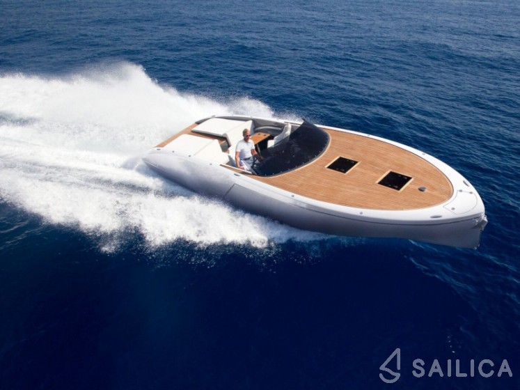 Frauscher 1017 GT - Yacht Charter Sailica
