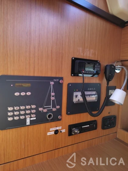 Bavaria 37 Cruiser - Yacht Charter Sailica