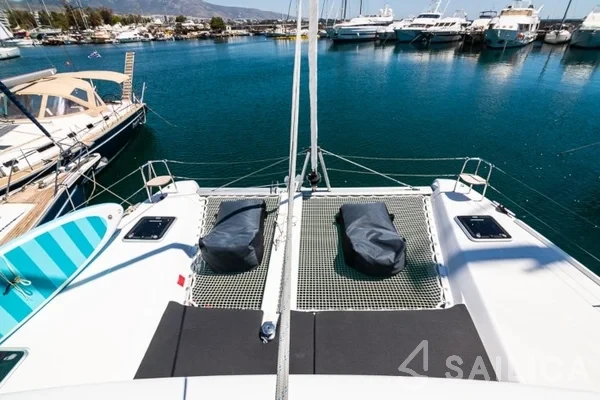 Lagoon 42 - Yacht Charter Sailica