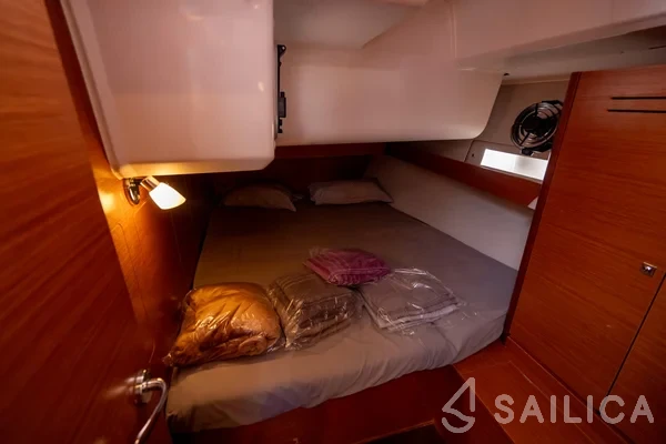 Dufour 460 GL - Yacht Charter Sailica