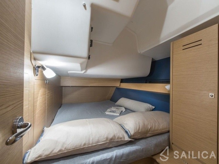 Dufour 460 GL - Yacht Charter Sailica