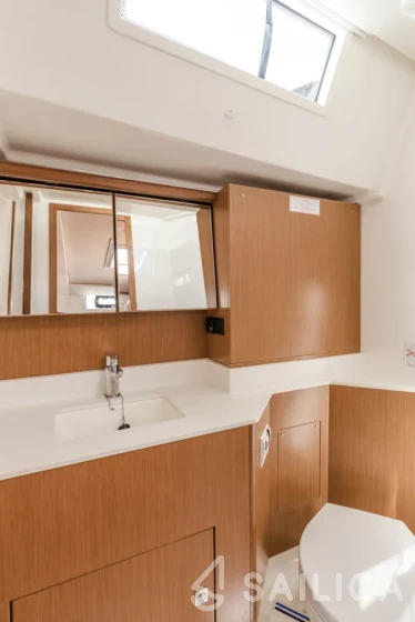 Bavaria C45 - Yacht Charter Sailica