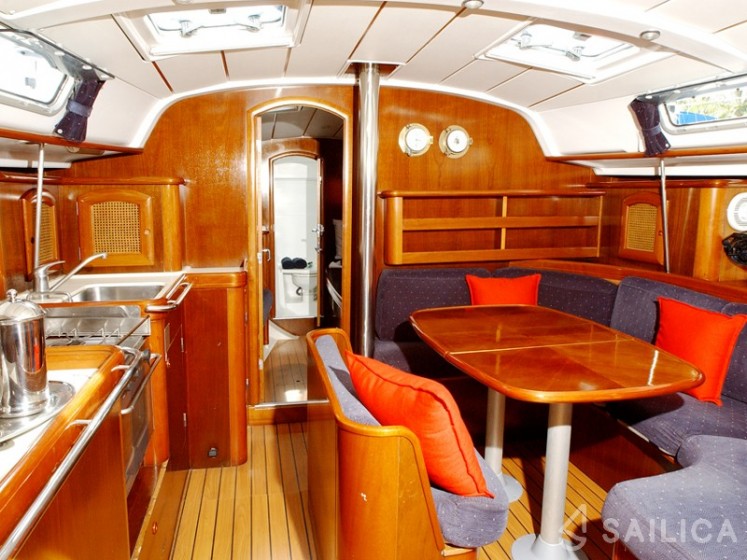 Oceanis 41.1 - Yacht Charter Sailica