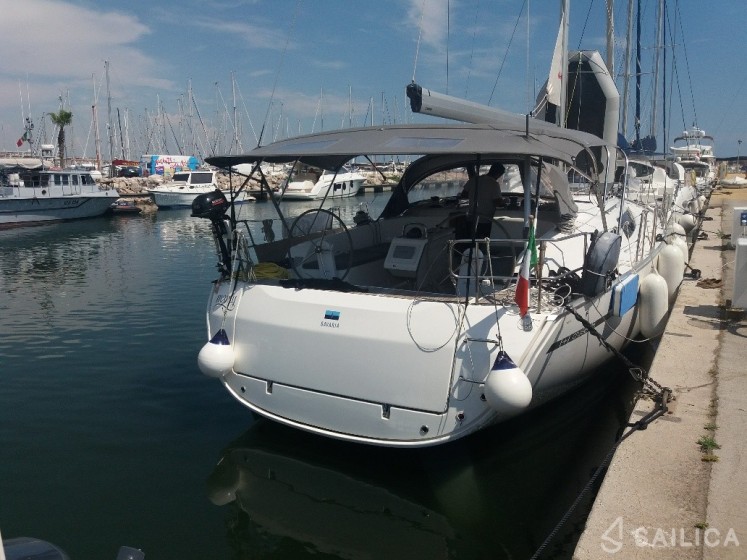 Bavaria Cruiser 46 - 4 cab. - Yacht Charter Sailica