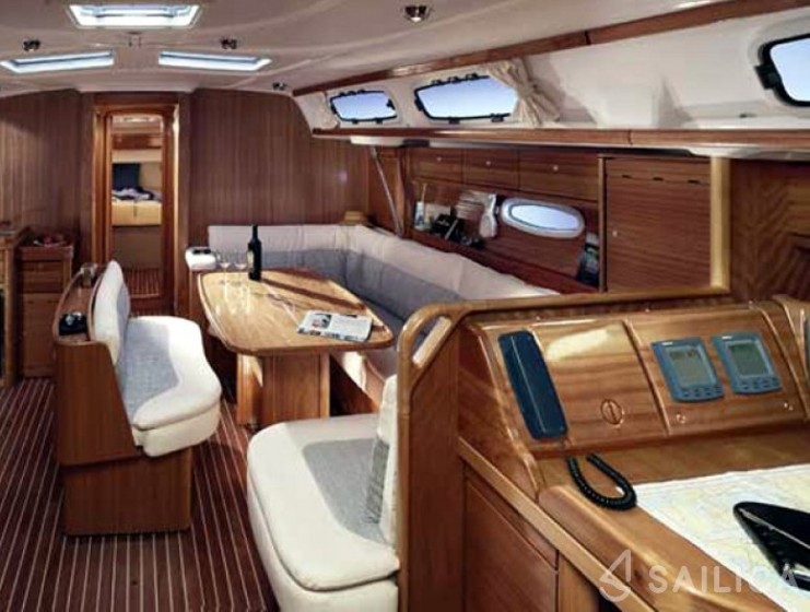 Bavaria Cruiser 46 - 4 cab. - Yacht Charter Sailica
