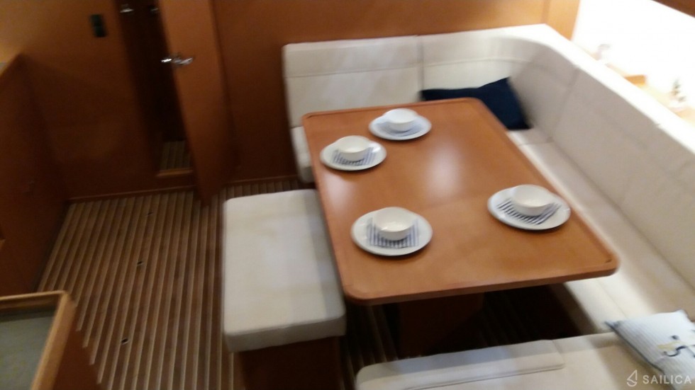 Bavaria Cruiser 46 - 4 cab. - Yacht Charter Sailica