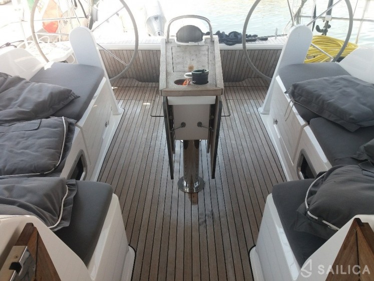 Bavaria Cruiser 46 - 4 cab. - Yacht Charter Sailica