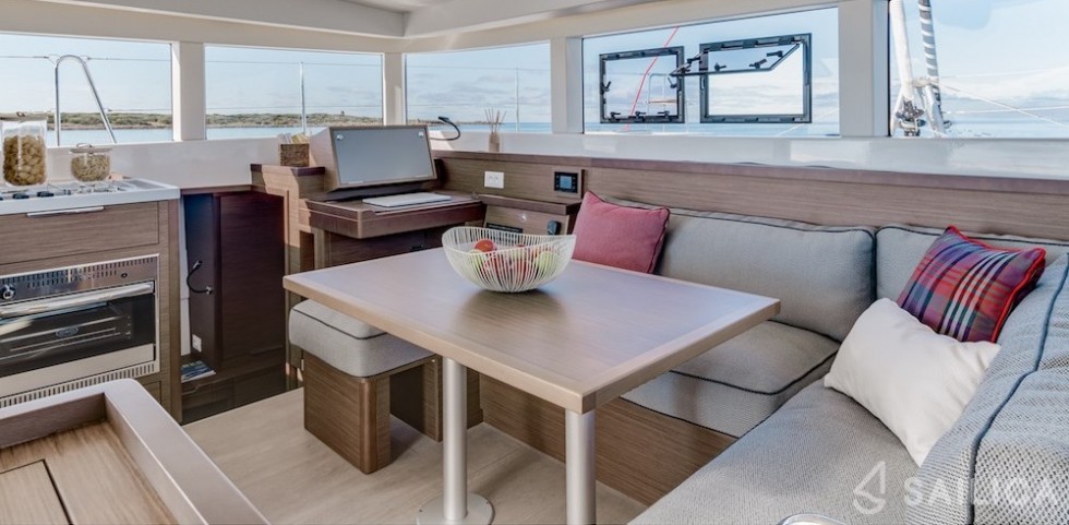 Lagoon 40 - Yacht Charter Sailica