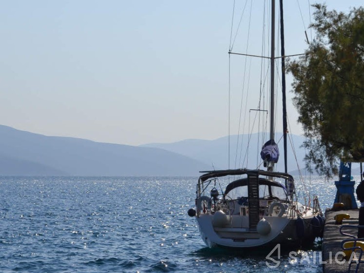 Sun Odyssey 49i - Yacht Charter Sailica