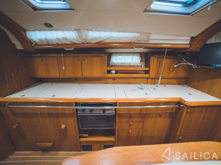 Sun Odyssey 49i - Yacht Charter Sailica
