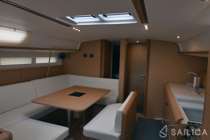 Sun Odyssey 519 - Yacht Charter Sailica