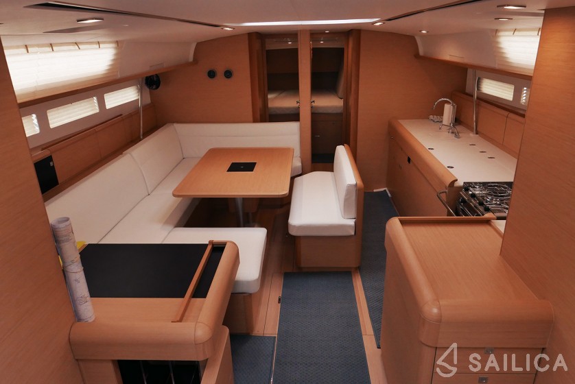 Sun Odyssey 519 - Yacht Charter Sailica