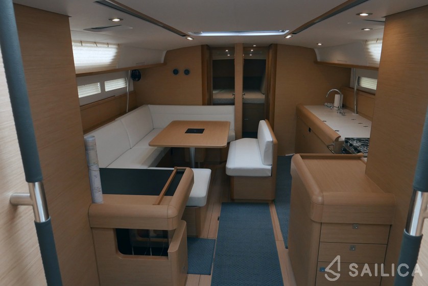 Sun Odyssey 519 - Yacht Charter Sailica