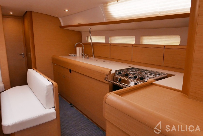 Sun Odyssey 519 - Yacht Charter Sailica