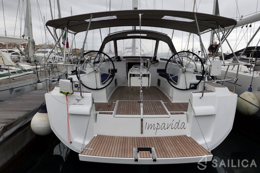 Sun Odyssey 519 - Yacht Charter Sailica